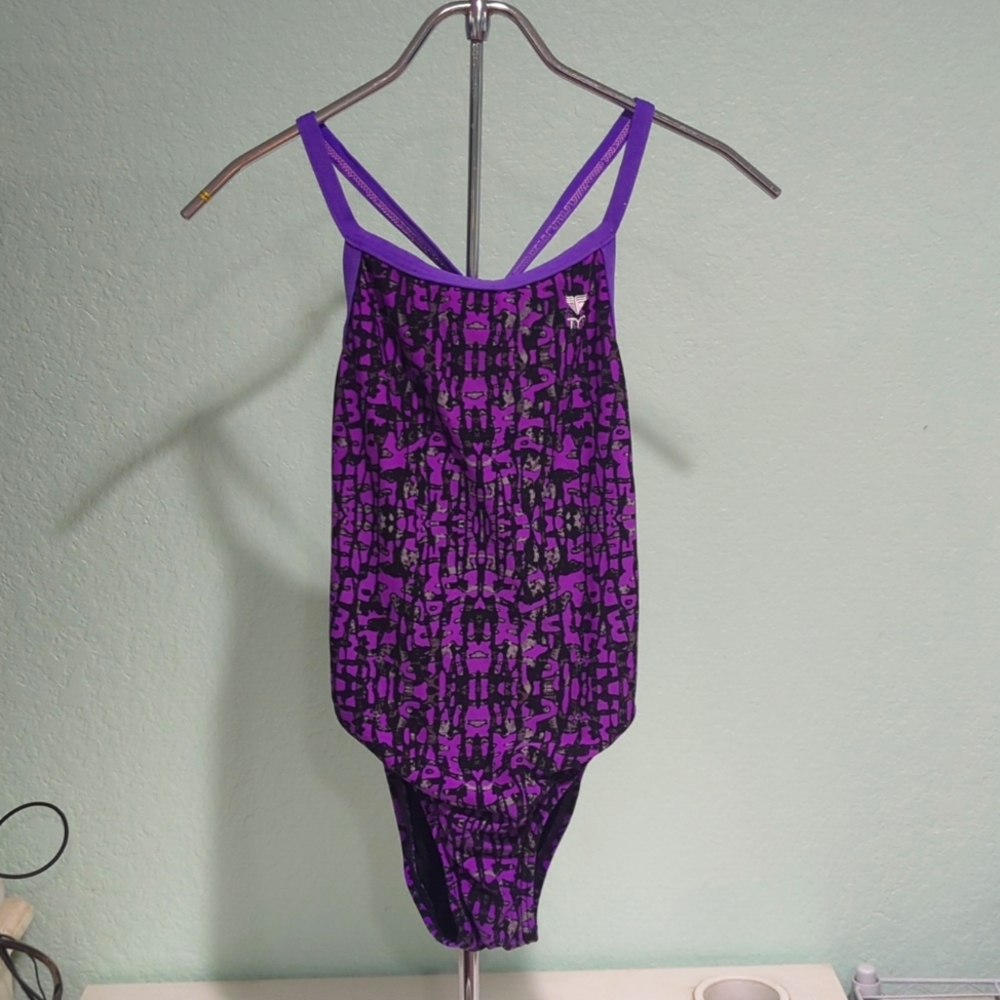 TYR swimsuit 30